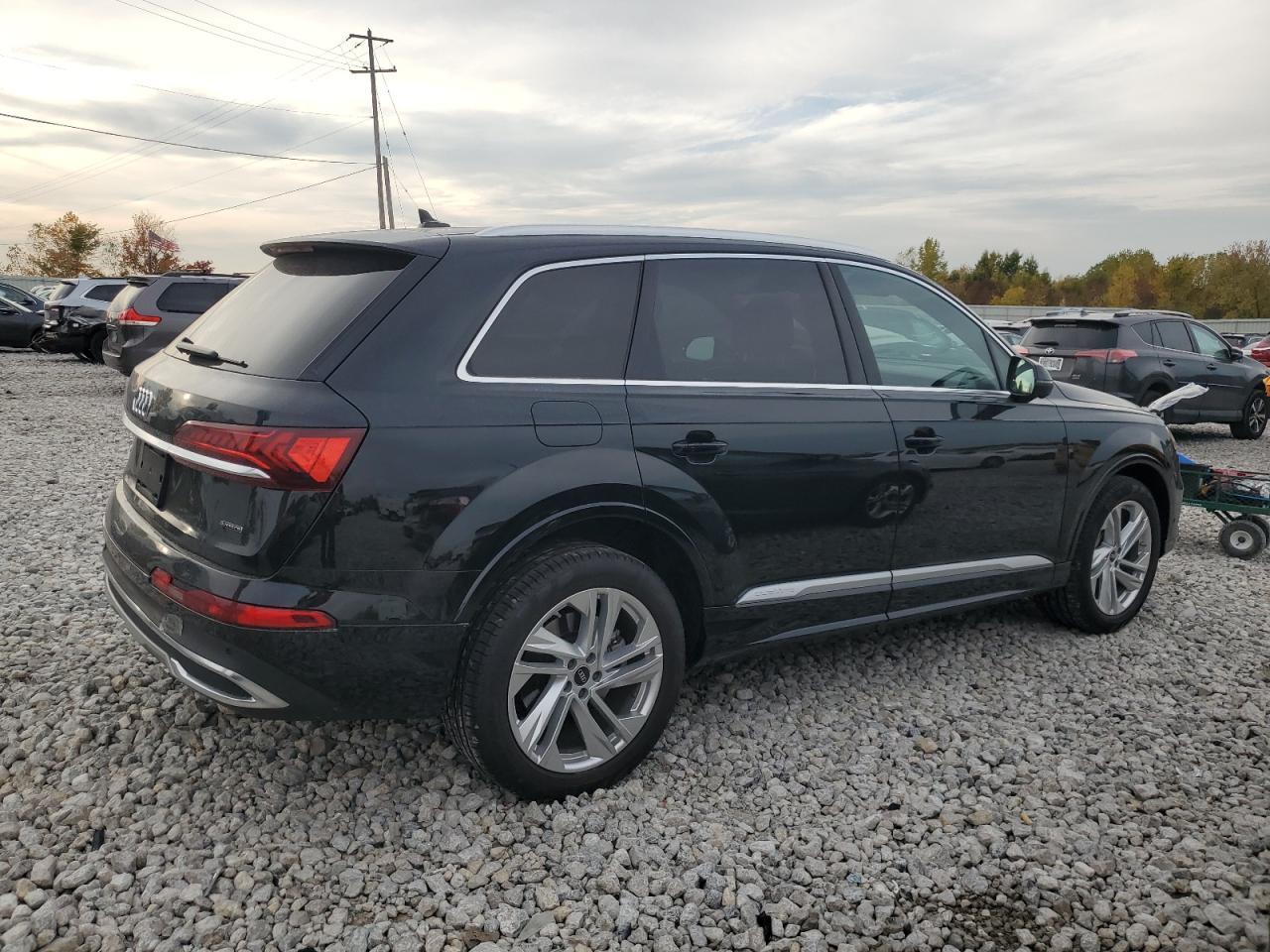 2022 AUDI Q7