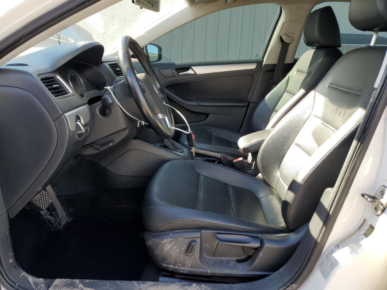 2013 VOLKSWAGEN JETTA