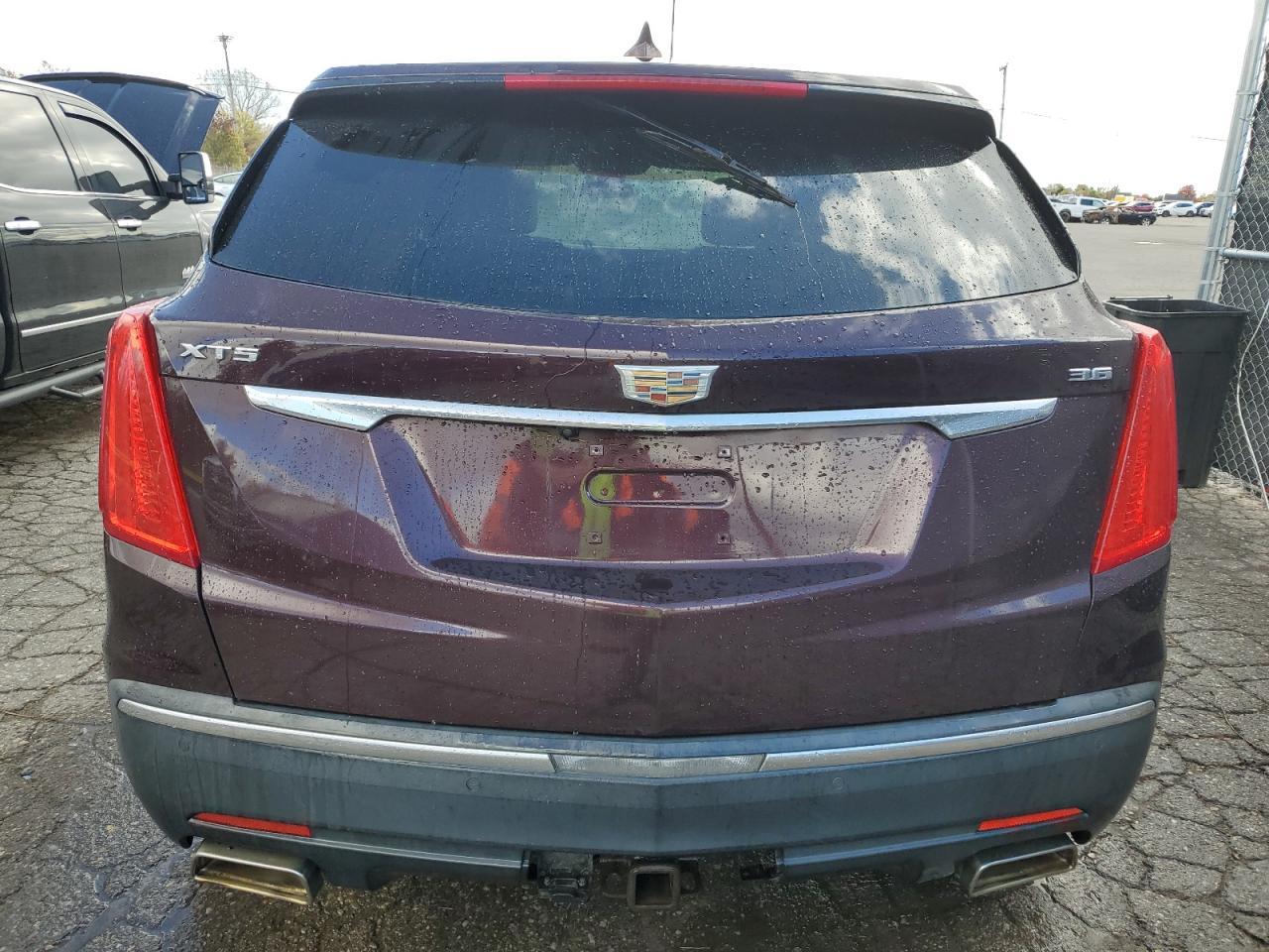 2017 CADILLAC XT5
