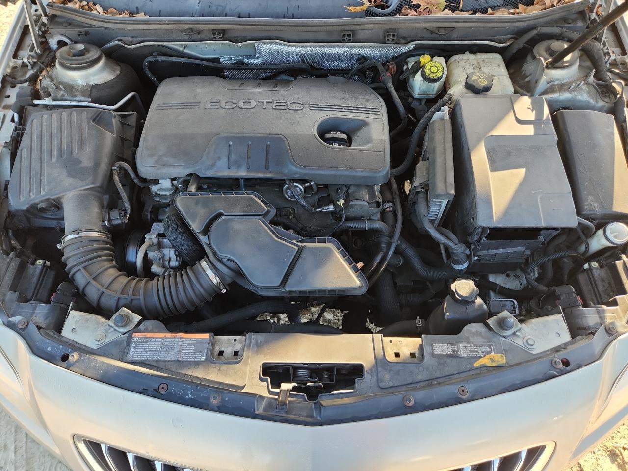 2011 BUICK Regal