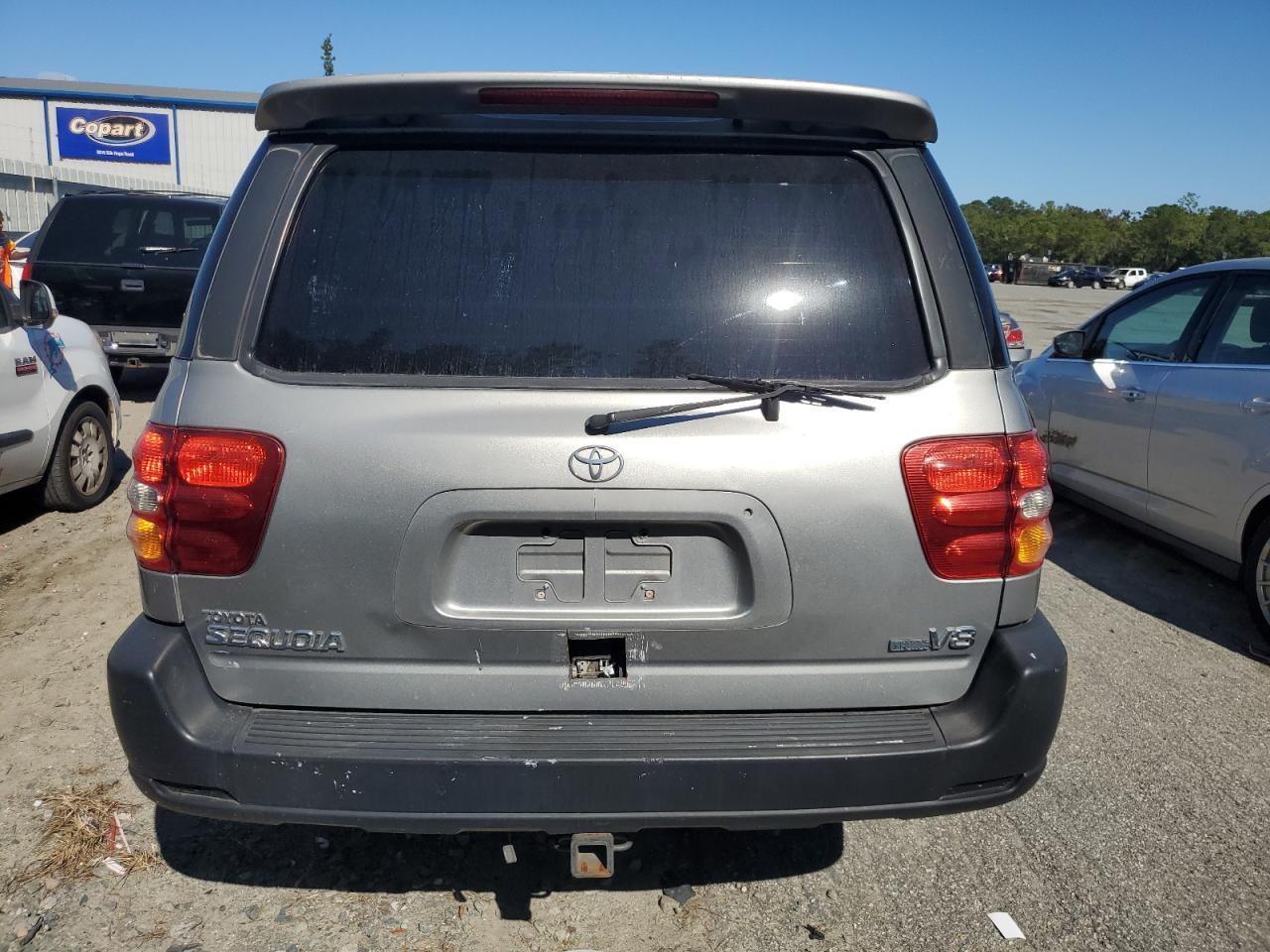 2002 TOYOTA Sequoia