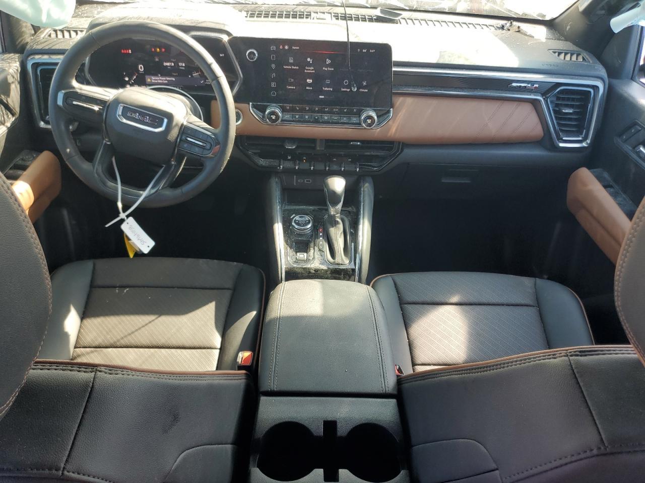 2024 GMC CANYON