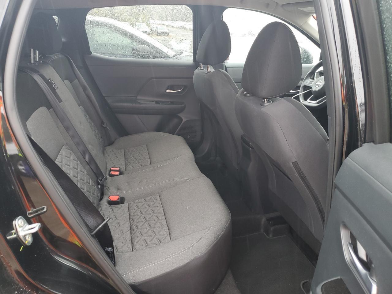 2025 NISSAN KICKS