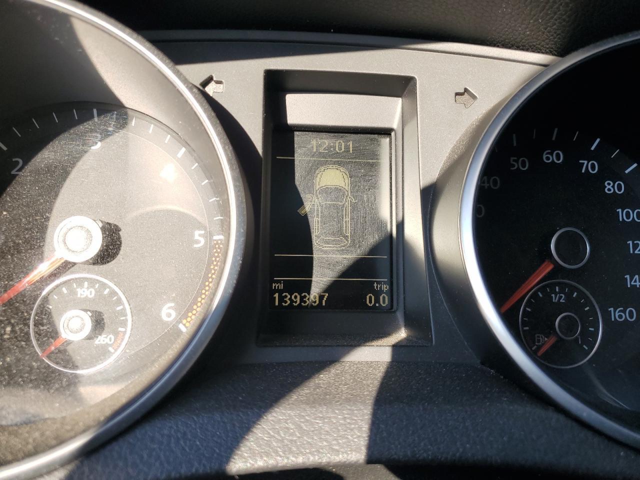 2013 VOLKSWAGEN GOLF