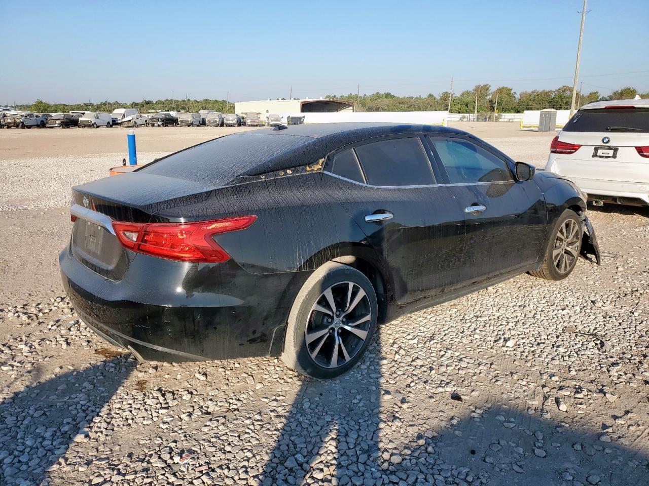 2016 NISSAN Maxima