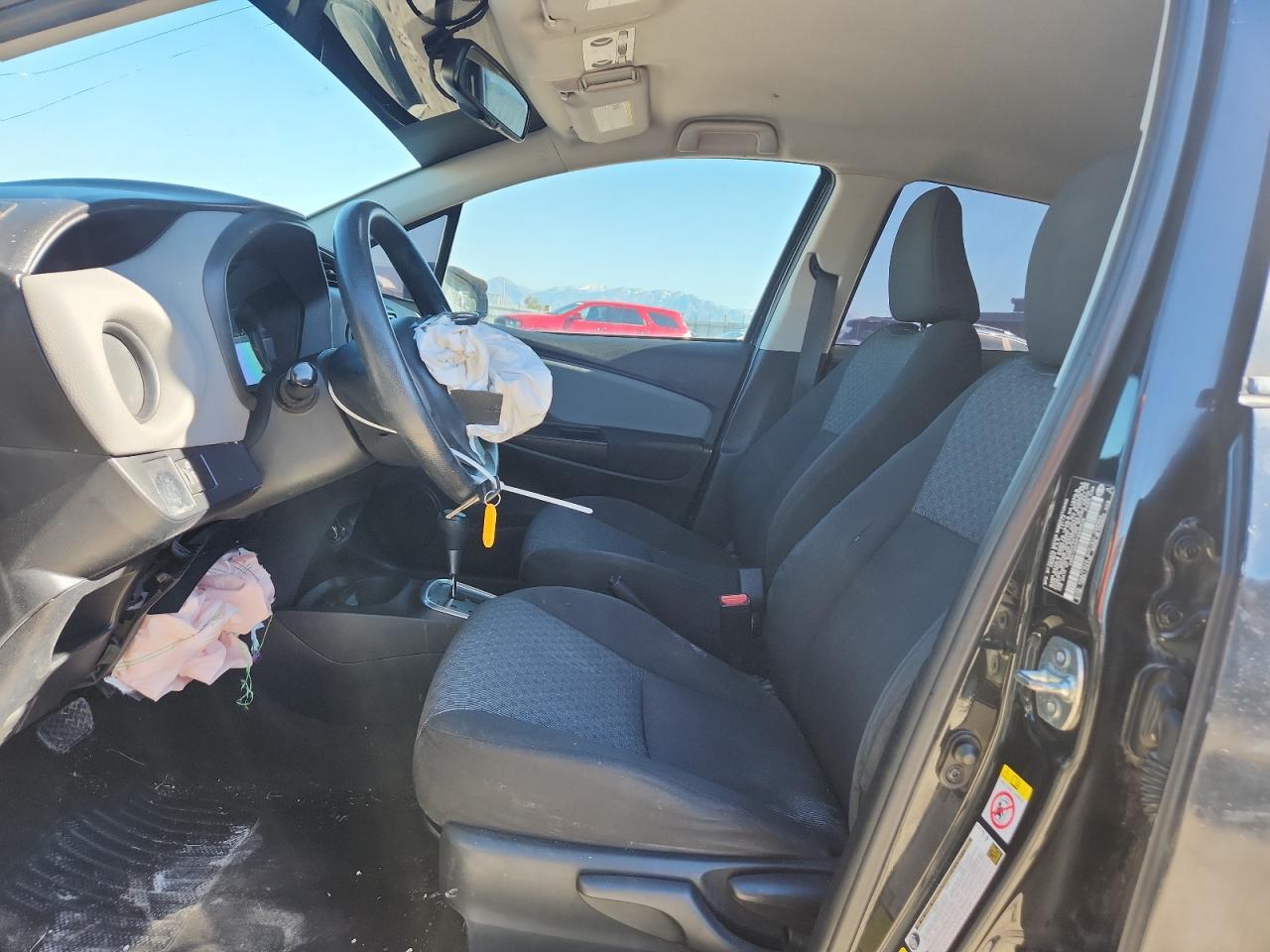 2015 TOYOTA YARIS