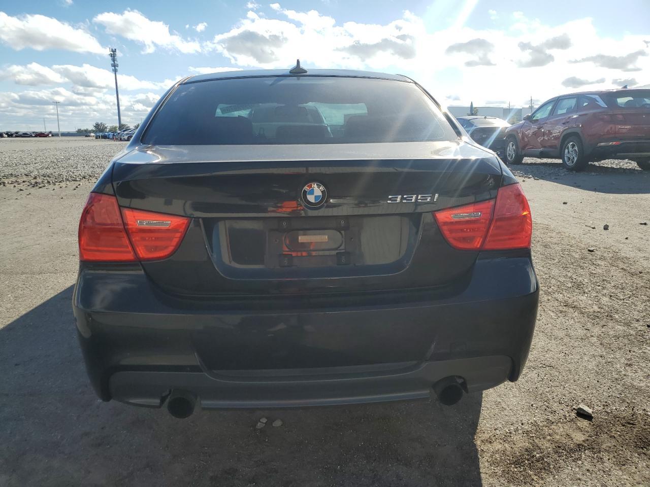 2011 BMW 3 SERIES