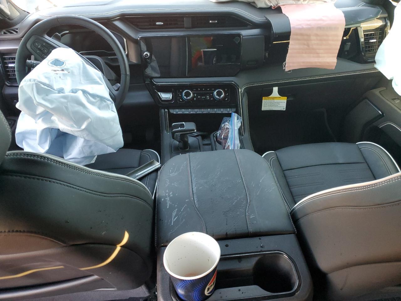 2024 GMC Sierra