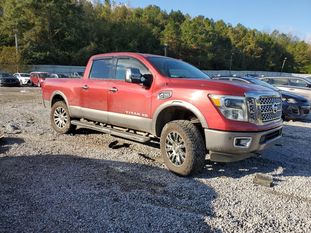 2016 NISSAN Titan