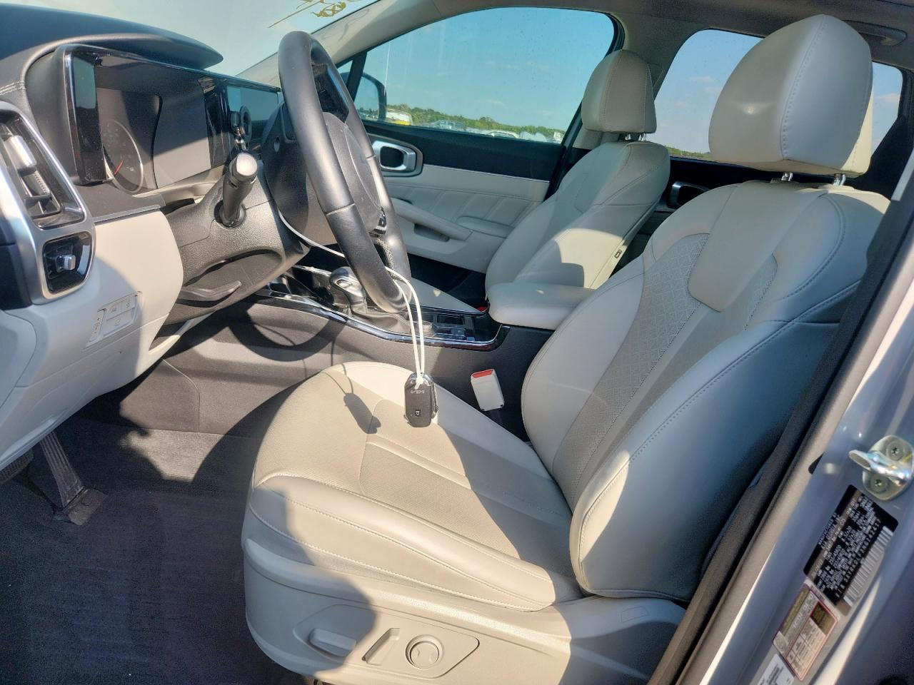 2022 KIA SORENTO