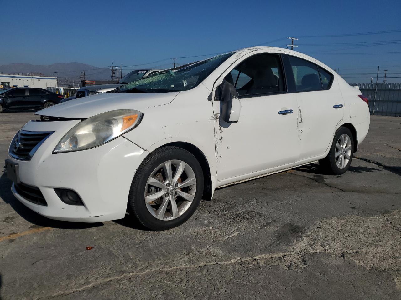 2014 NISSAN VERSA