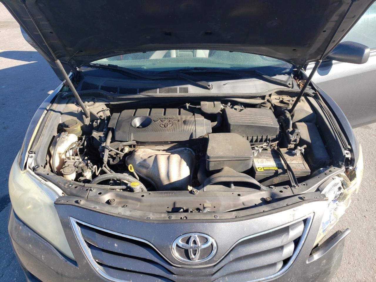 2011 TOYOTA CAMRY
