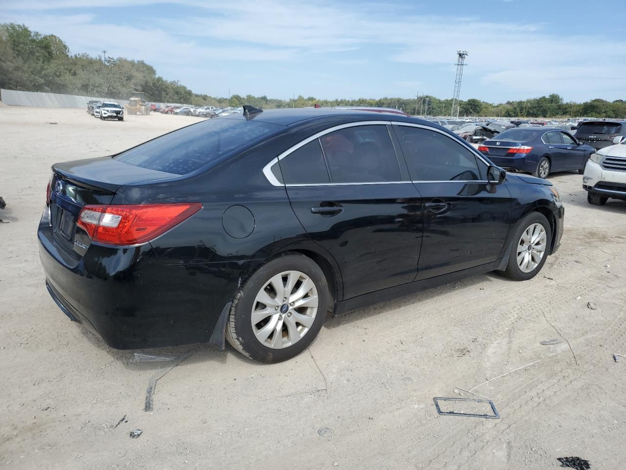 2016 SUBARU Legacy