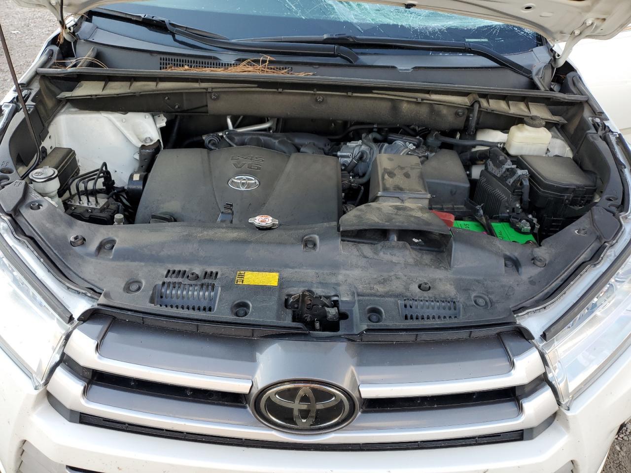 2018 TOYOTA HIGHLANDER