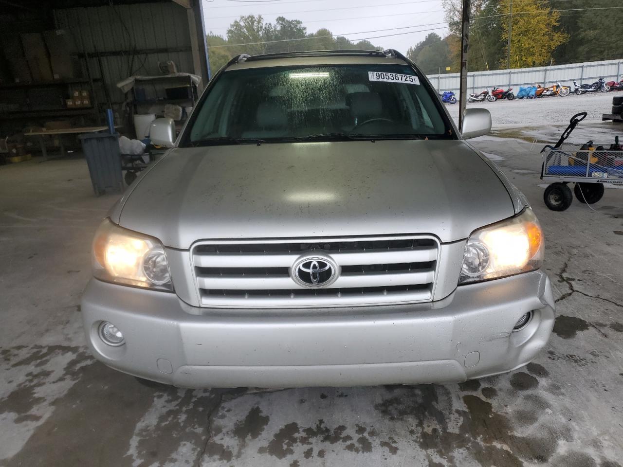 2006 TOYOTA HIGHLANDER
