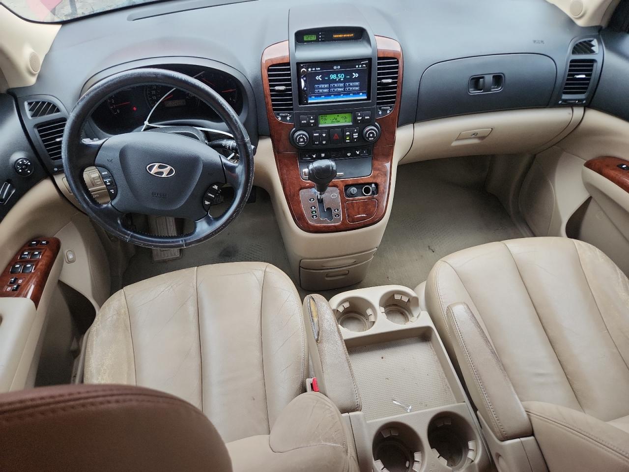 2007 HYUNDAI Entourage