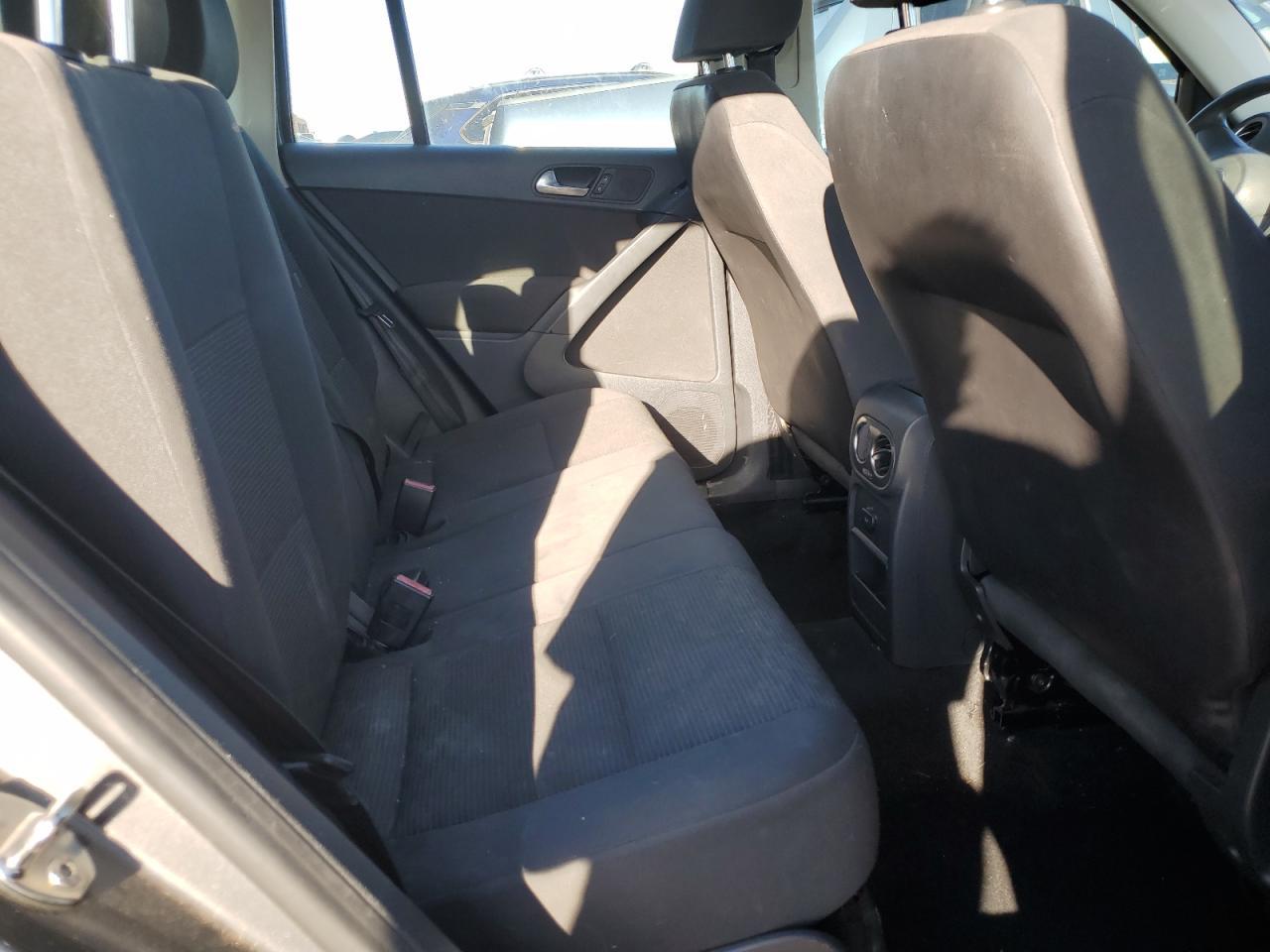 2012 VOLKSWAGEN TIGUAN