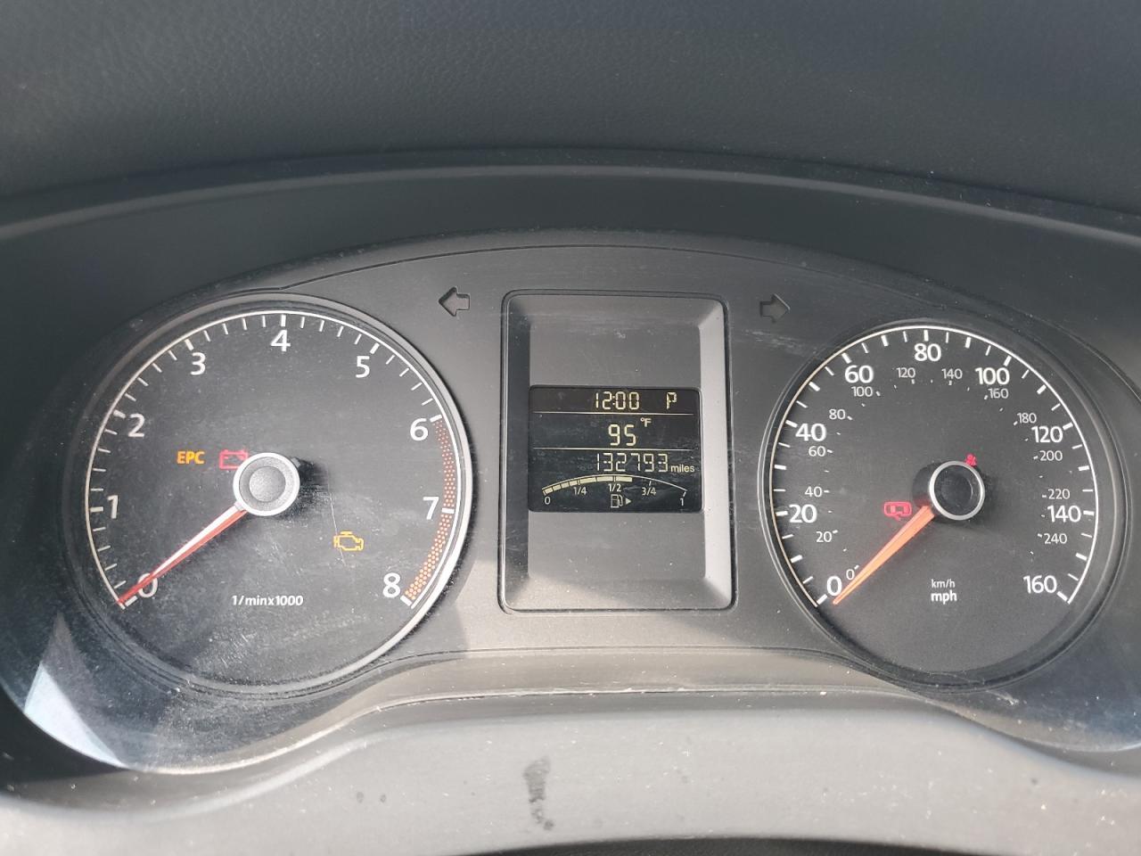 2011 VOLKSWAGEN JETTA