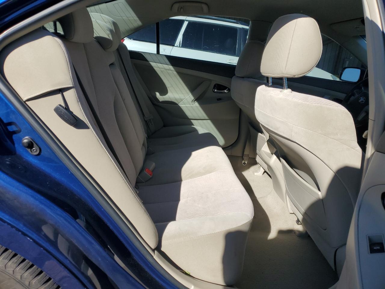 2011 TOYOTA CAMRY