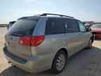 2010 TOYOTA SIENNA