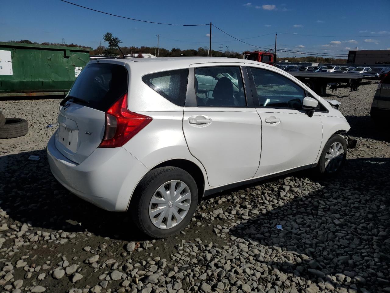 2016 NISSAN Versa Note