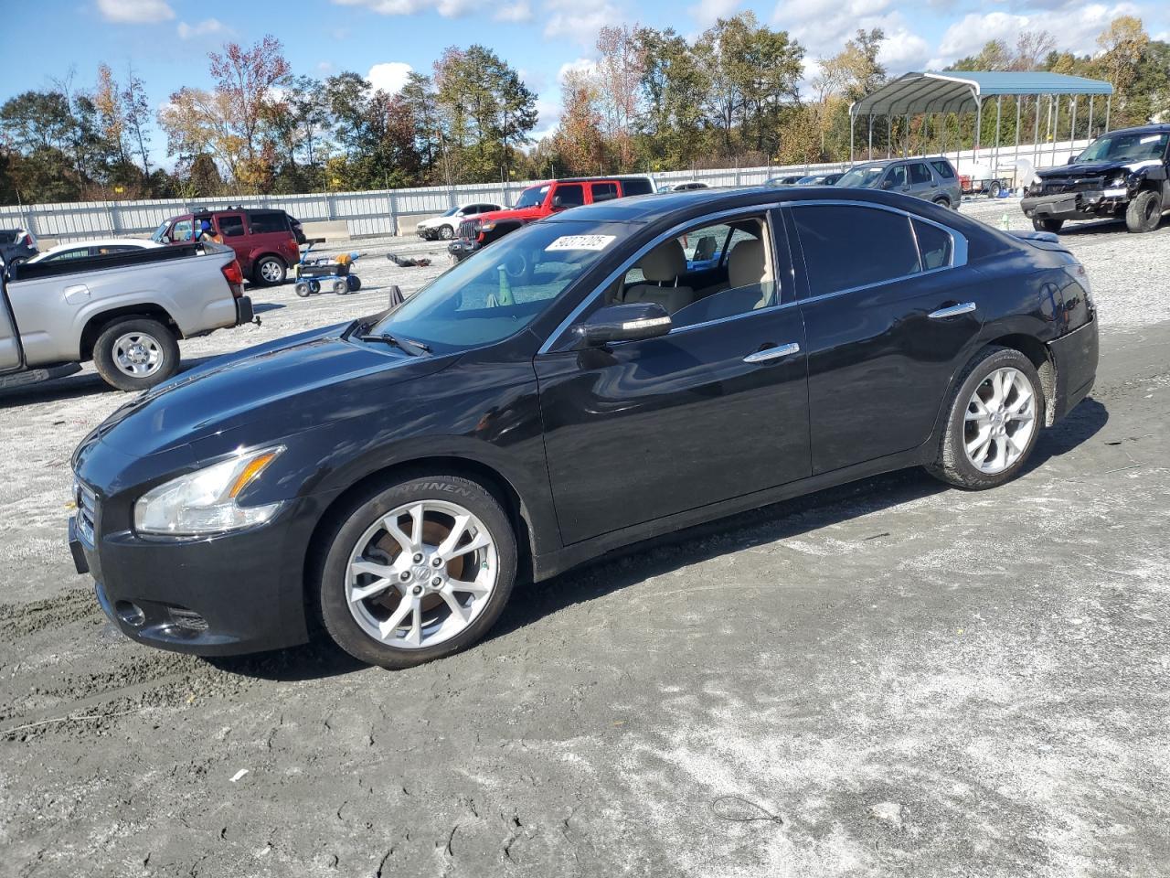 2012 NISSAN Maxima