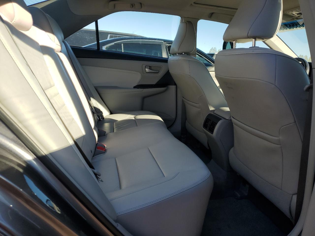 2016 TOYOTA CAMRY