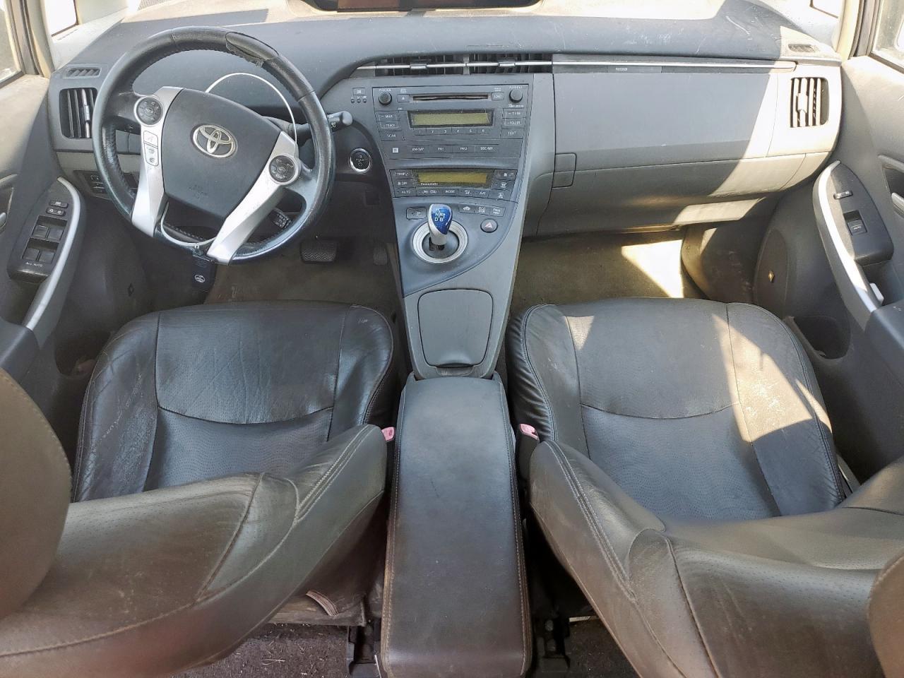 2011 TOYOTA PRIUS