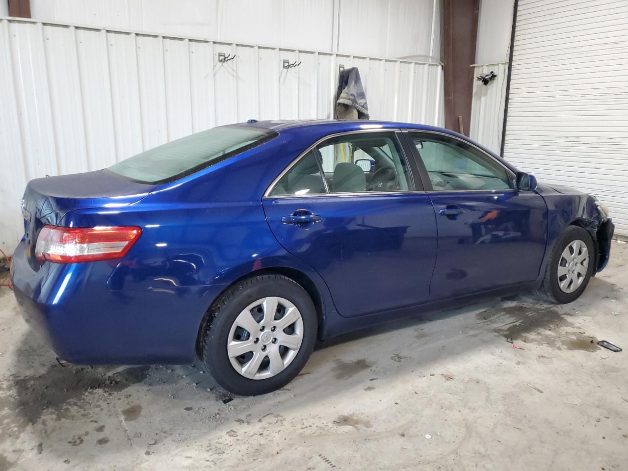 2010 TOYOTA CAMRY