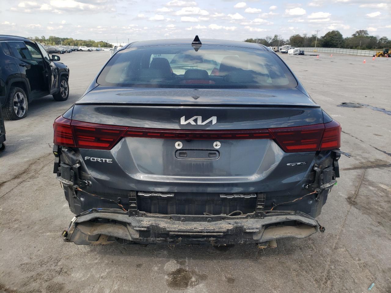 2023 KIA FORTE