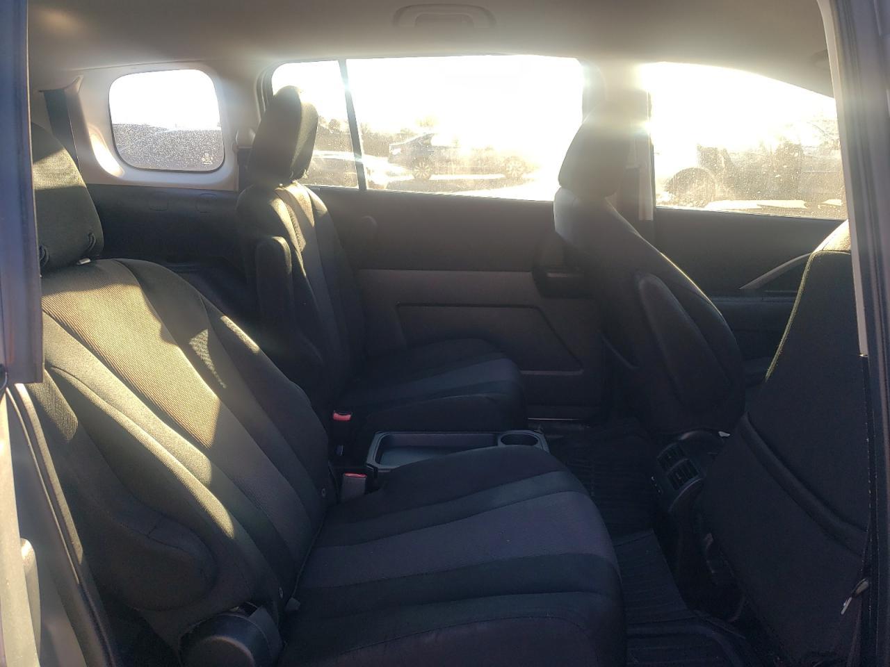 2013 MAZDA 5
