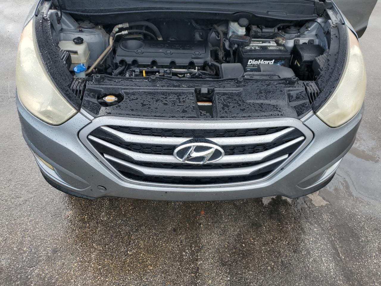 2011 HYUNDAI TUCSON