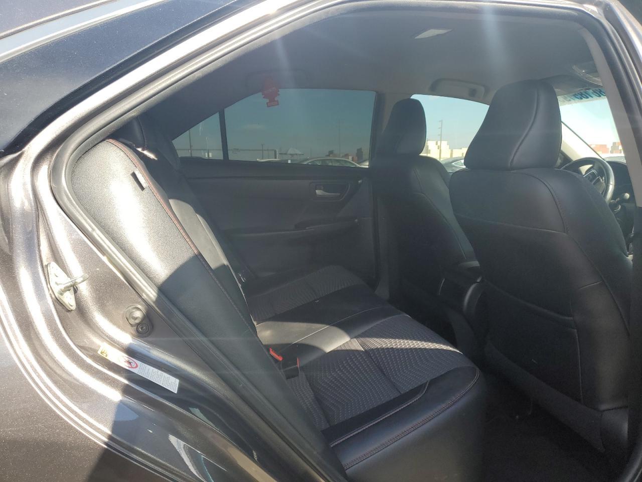 2015 TOYOTA CAMRY