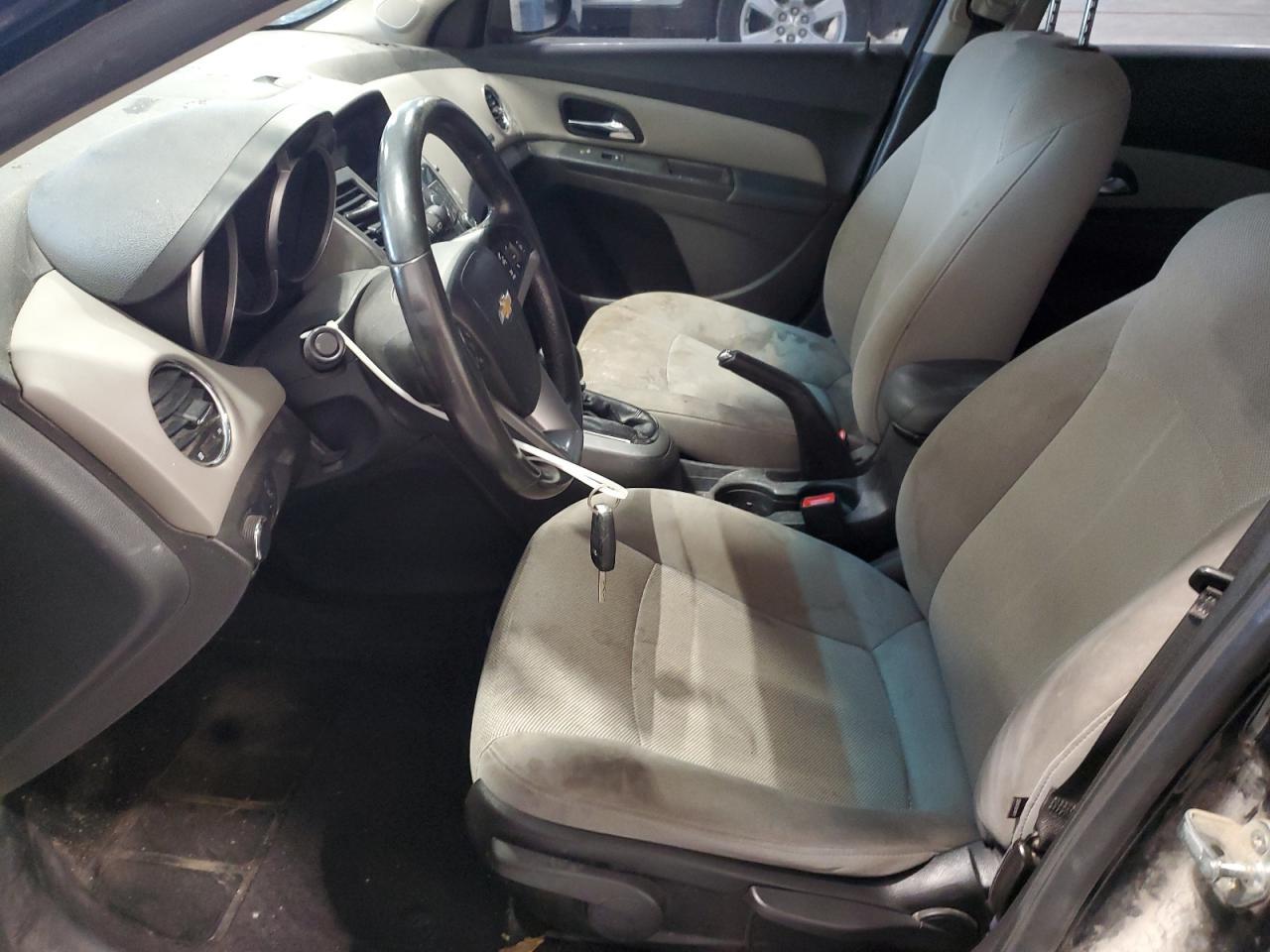 2011 CHEVROLET CRUZE
