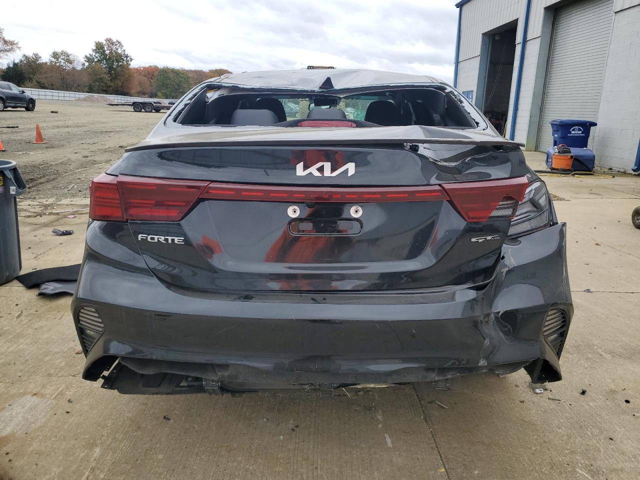 2023 KIA FORTE