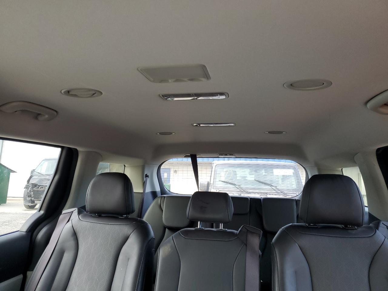 2023 KIA Carnival