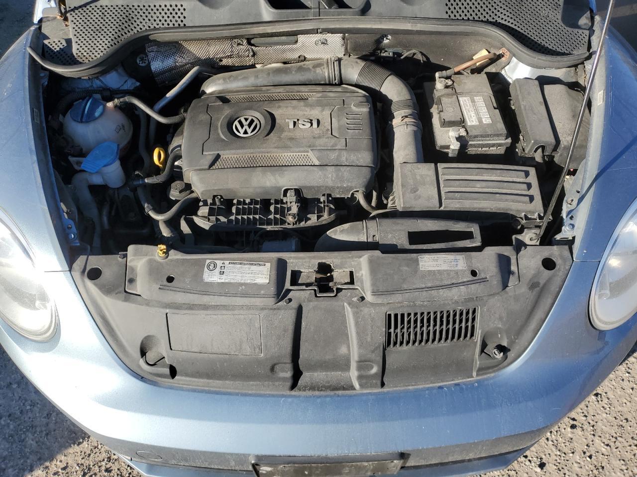 2016 VOLKSWAGEN Beetle