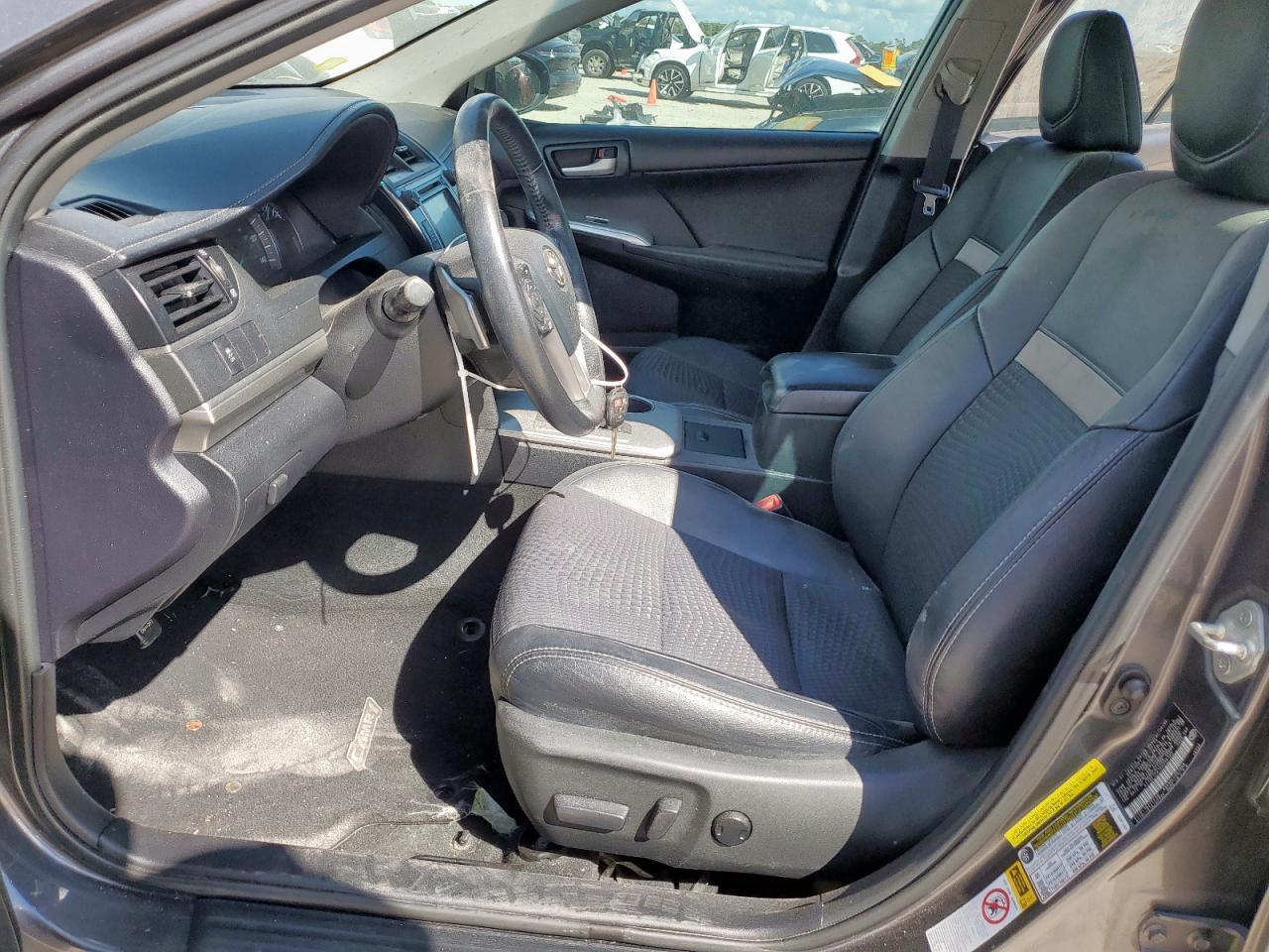 2013 TOYOTA CAMRY