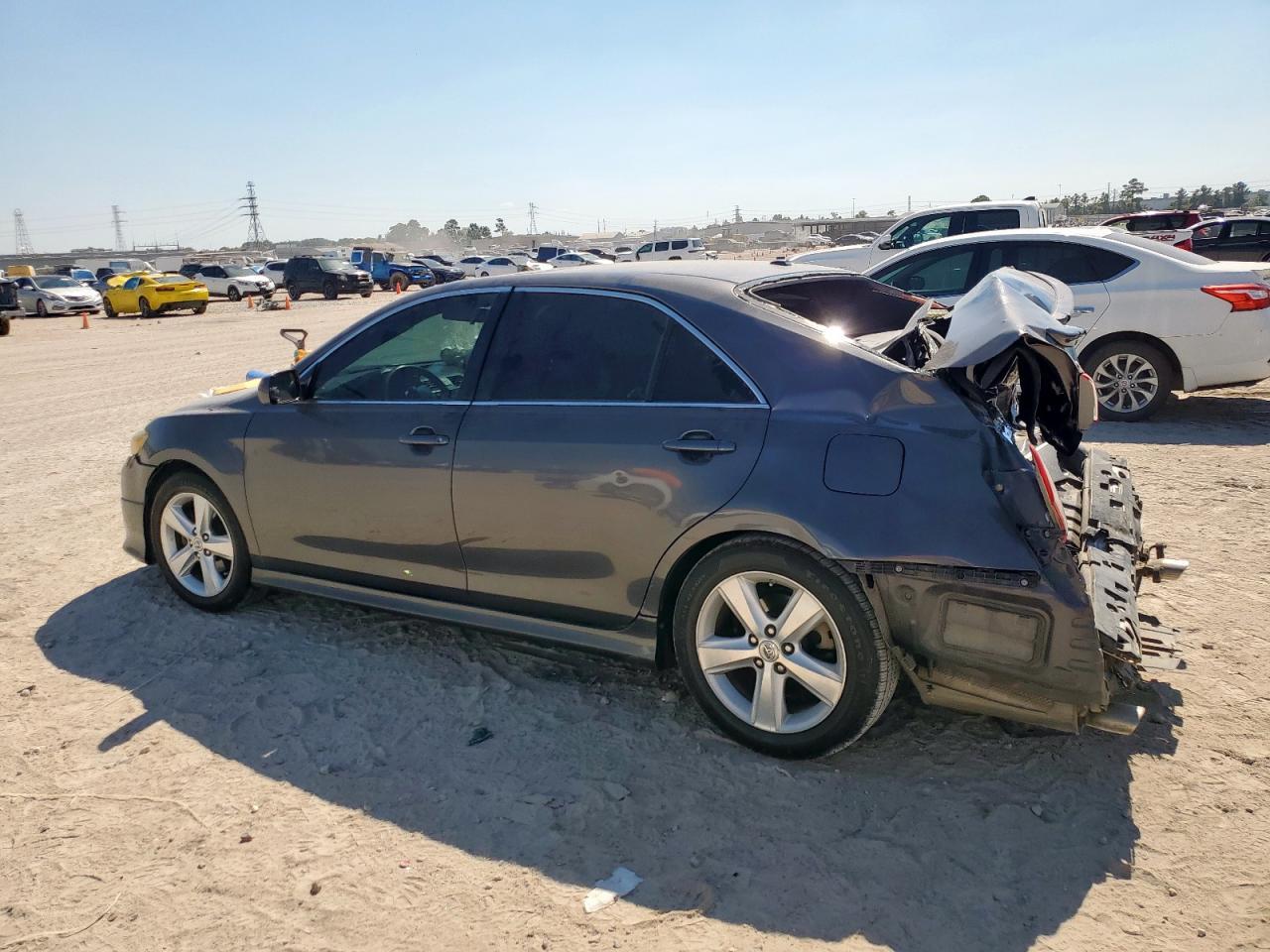 2010 TOYOTA CAMRY