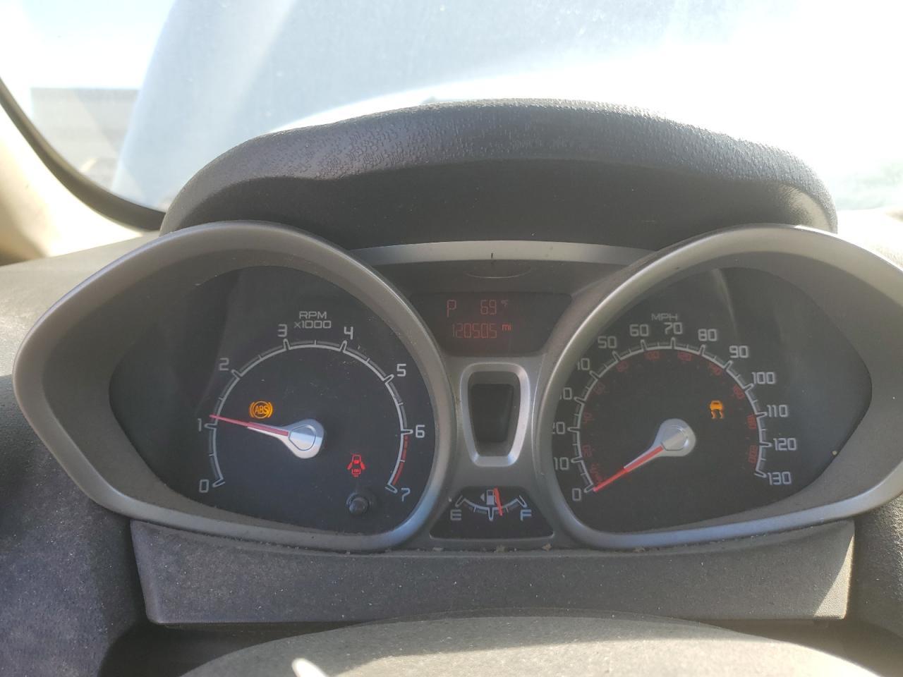 2012 FORD Fiesta
