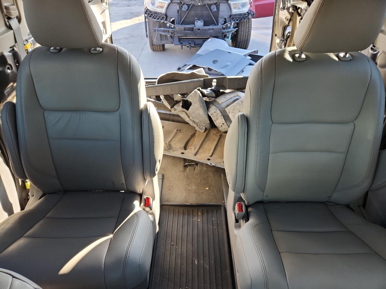 2018 TOYOTA SIENNA
