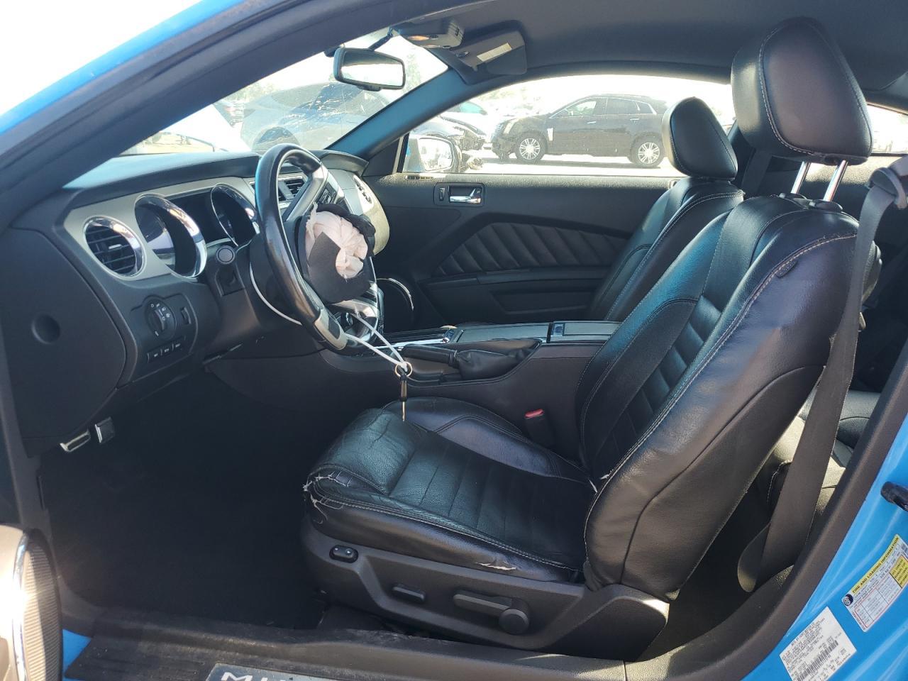 2010 FORD MUSTANG