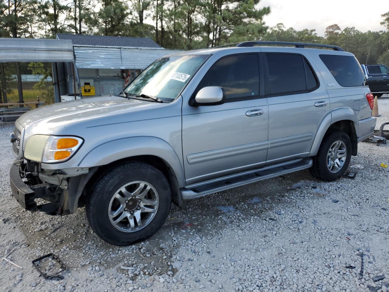 2004 TOYOTA Sequoia