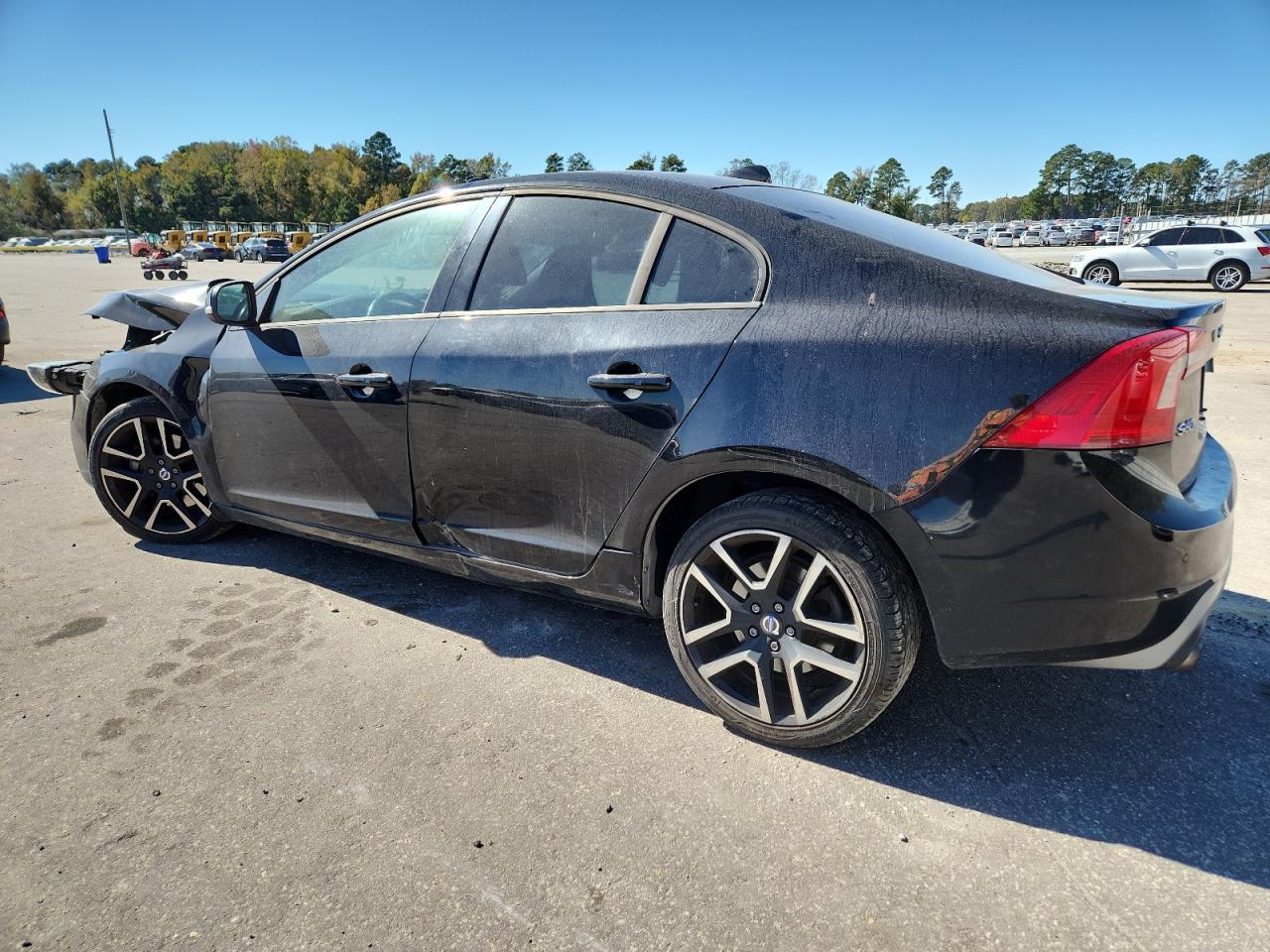 2017 VOLVO S60