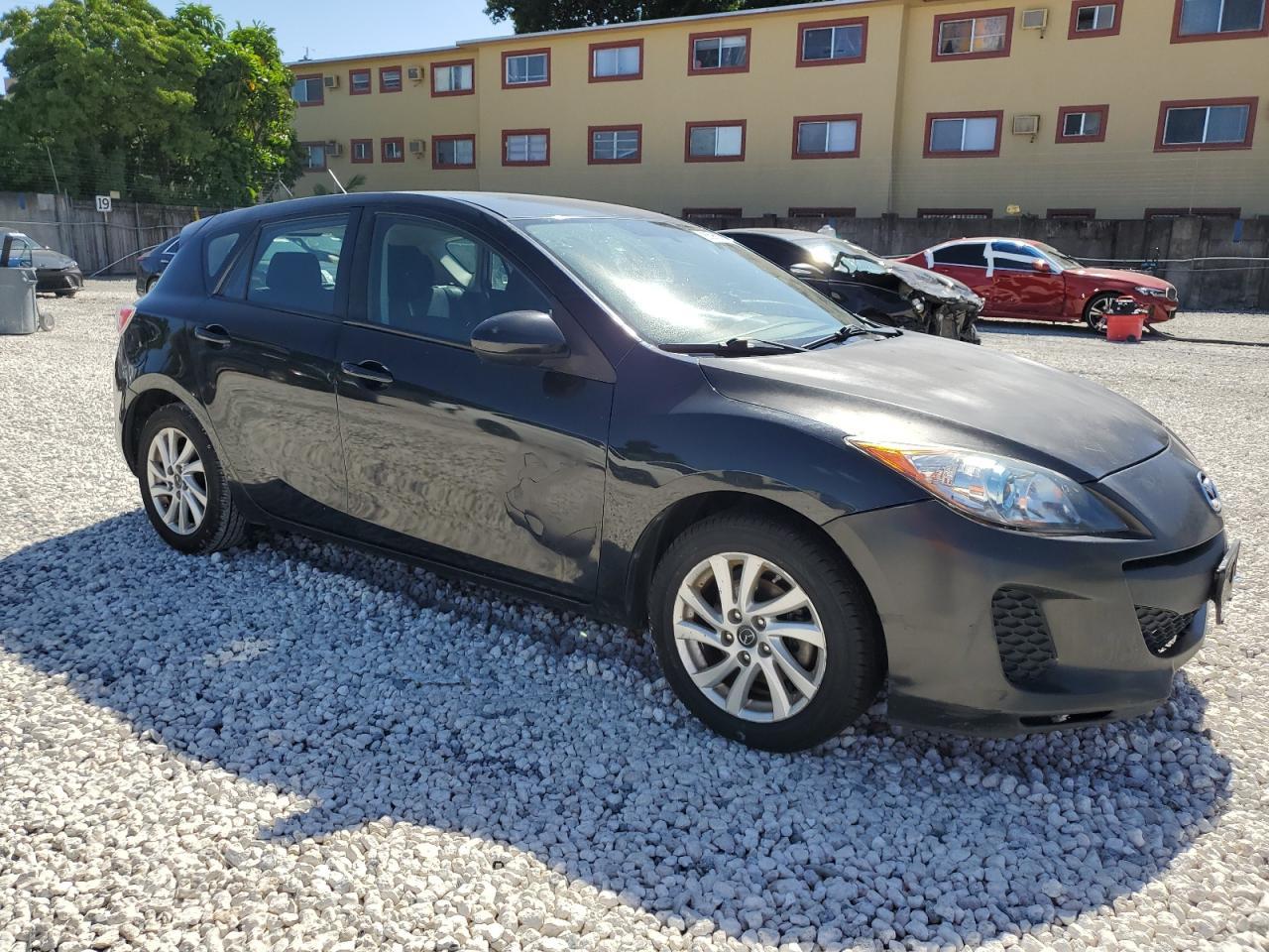 2013 MAZDA 3