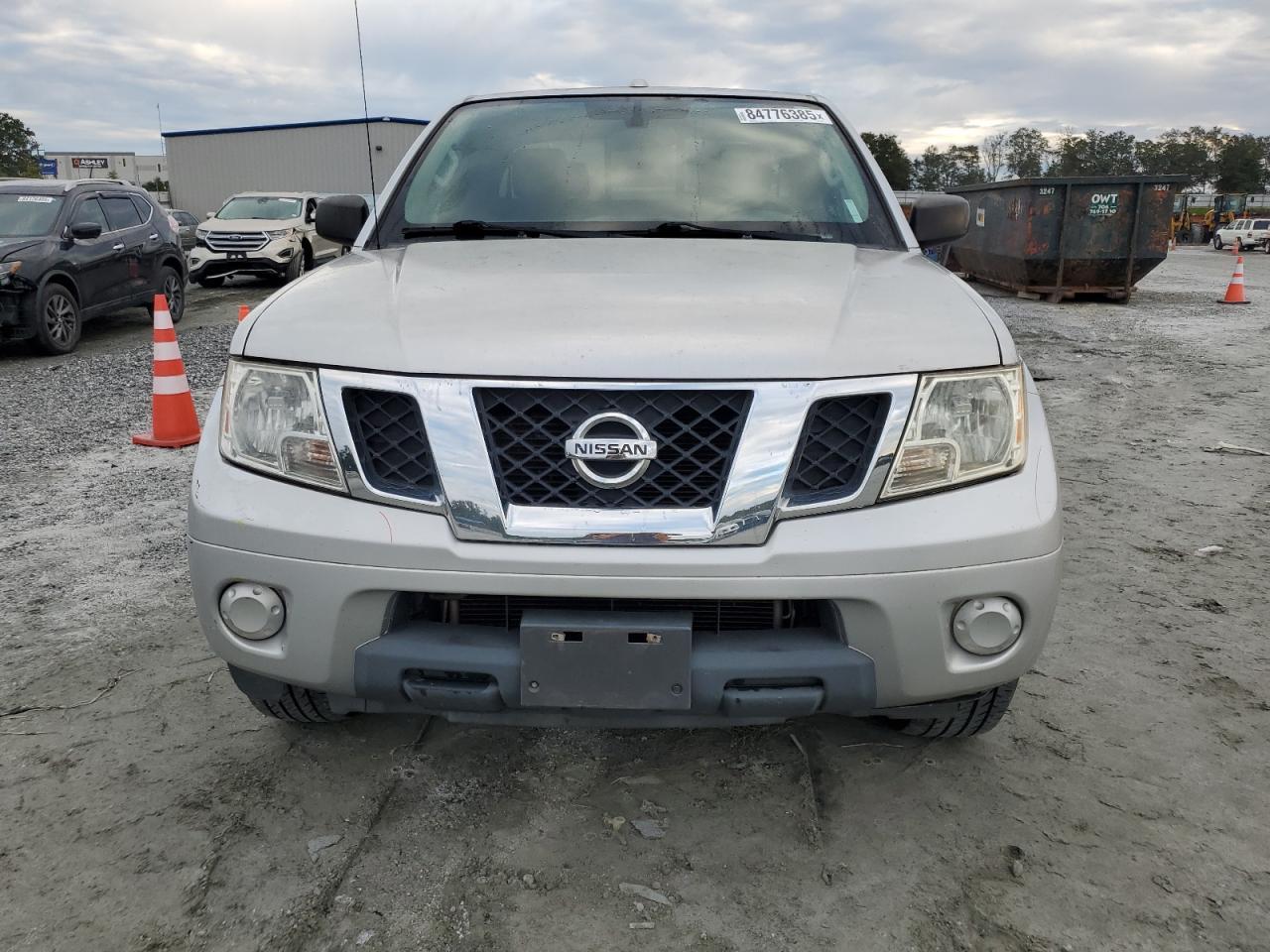 2017 NISSAN Frontier