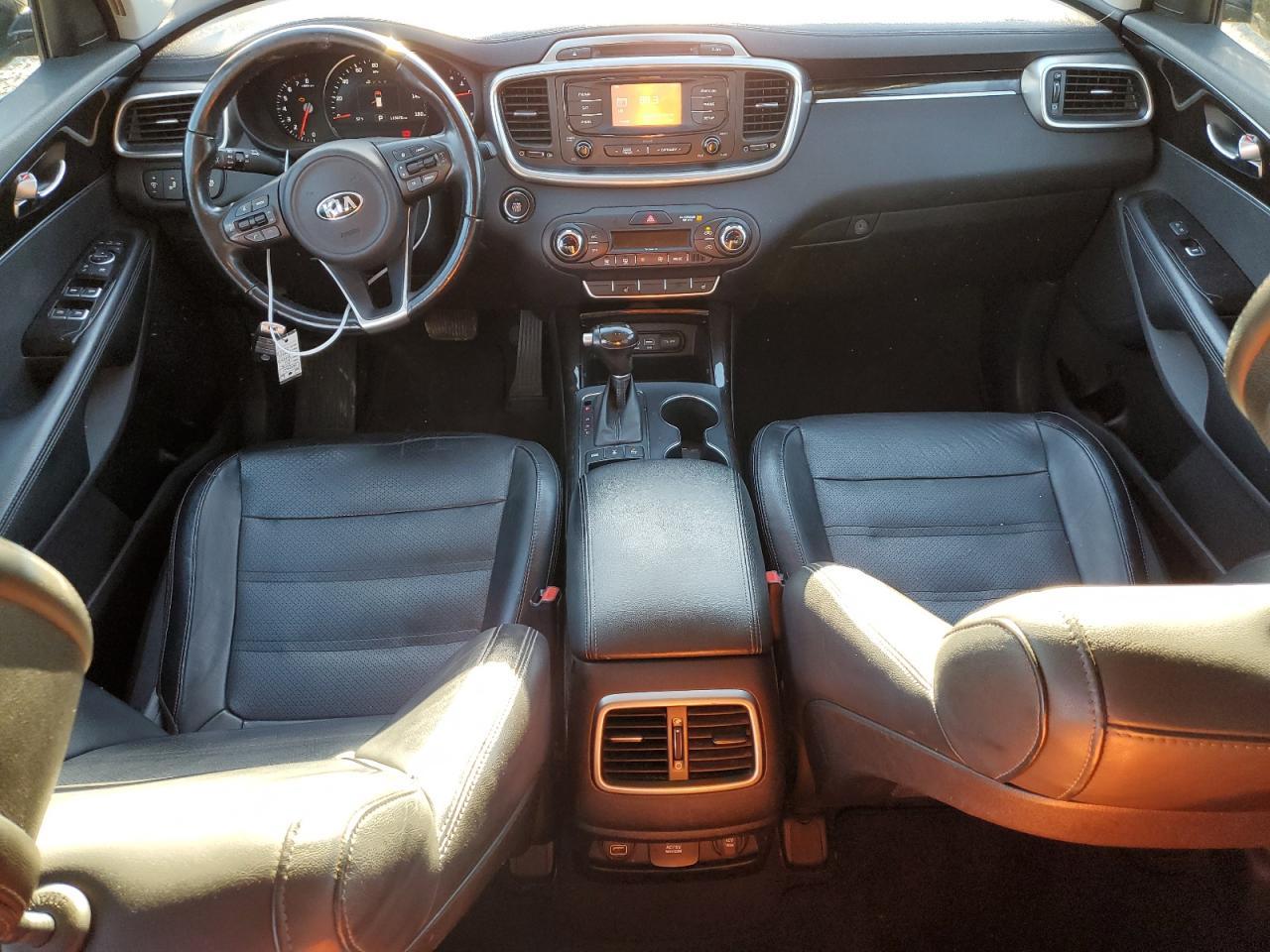 2016 KIA SORENTO