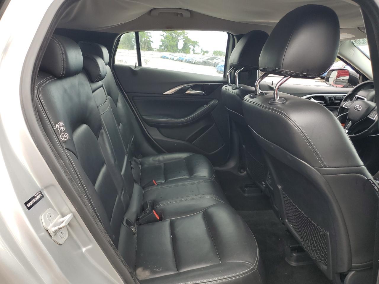 2018 INFINITI QX30