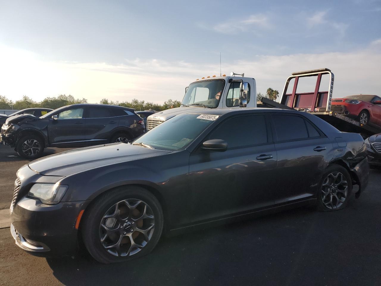 2016 CHRYSLER 300