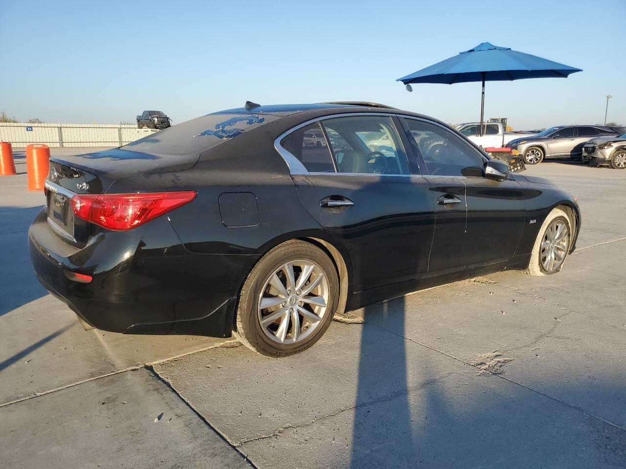 2016 INFINITI Q50